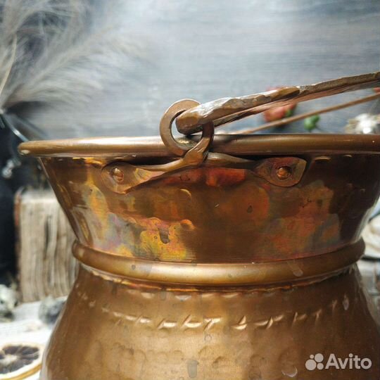 Антиквариат из Европы. Большое медное кашпо