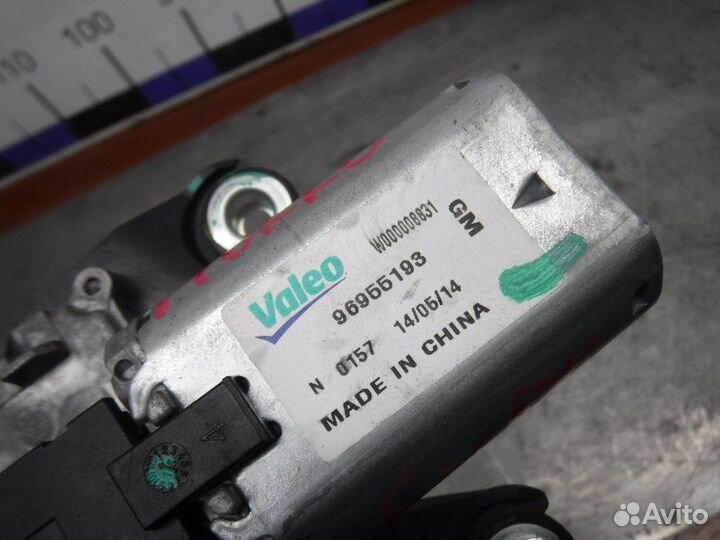 Мотор стеклоочистителя задний Opel Mokka F18D4