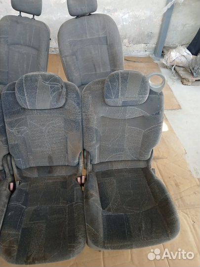 Сиденья комплект Renault Kangoo KC K9K704 2005