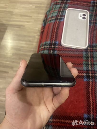 iPhone 11