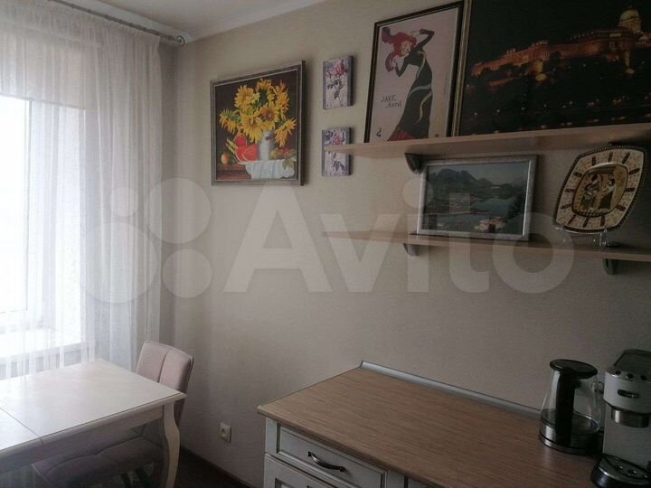 3-к. квартира, 61 м², 8/10 эт.