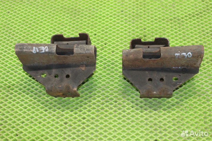 Передний срез рамы 2шт. Cadillac Escalade GMT800