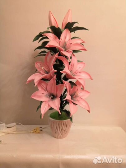 Ростовые цветы светильники