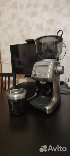 Кофемолка bork j800