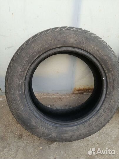 Goodyear UltraGrip Extreme 195/65 R15