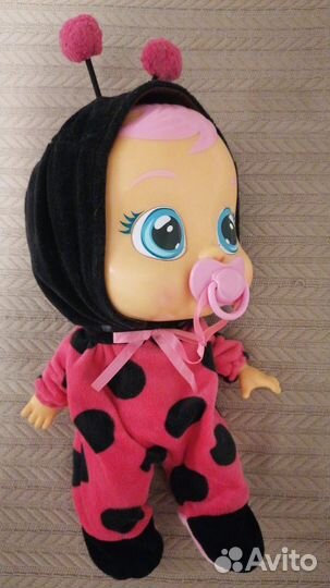 Кукла и посуда