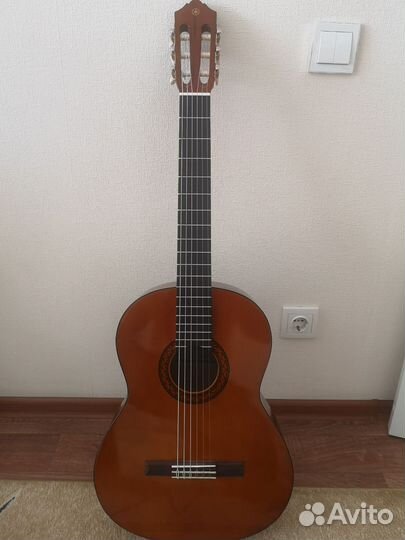 Классическая гитара Yamaha c40
