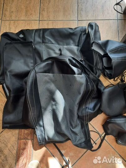 Чехлы на автомобильные сидения бу