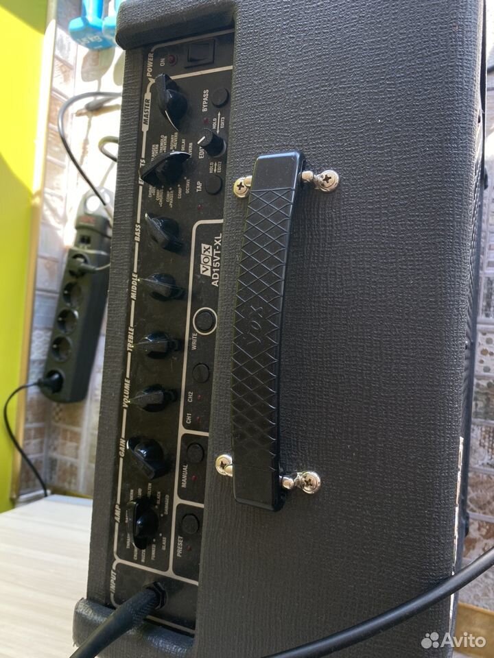 Ламповый комбоусилитель Vox Valvetronix AD15VT