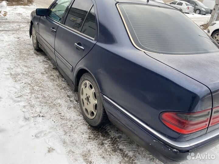 Mercedes-Benz E-класс 2.3 AT, 1996, 250 000 км