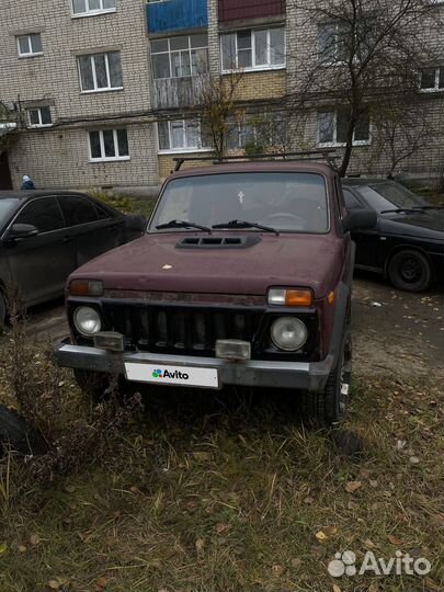 LADA 4x4 (Нива) 1.7 МТ, 2004, 150 000 км