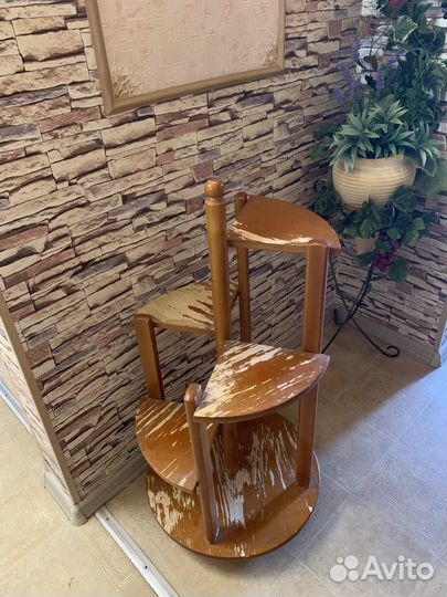 Подставка под цветы напольная