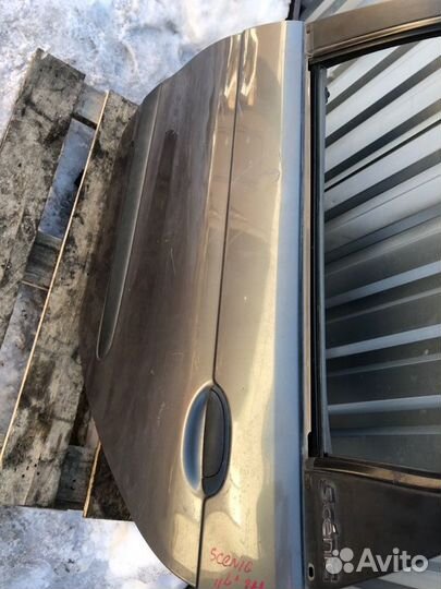 Дверь задняя левая Renault Scenic 2002