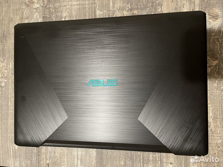 Игровой ноутбук Asus VivoBook M570DD DM001T