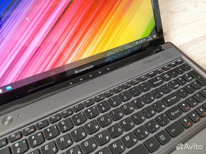 Ноутбук Lenovo i5 6Gb + Видеокарта - корпус металл