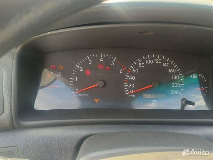 Toyota Corolla 2.0 МТ, 2003, 313 000 км