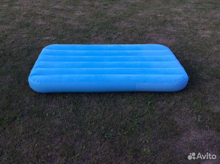Надувной матрас intex