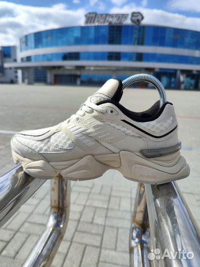 Кроссовки New Balance 9060 женские