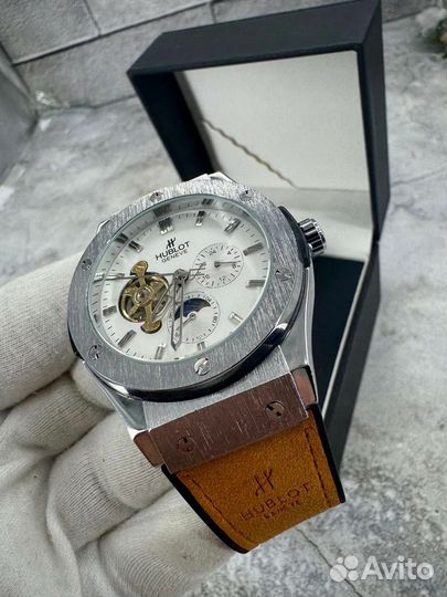 Часы Hublot механические