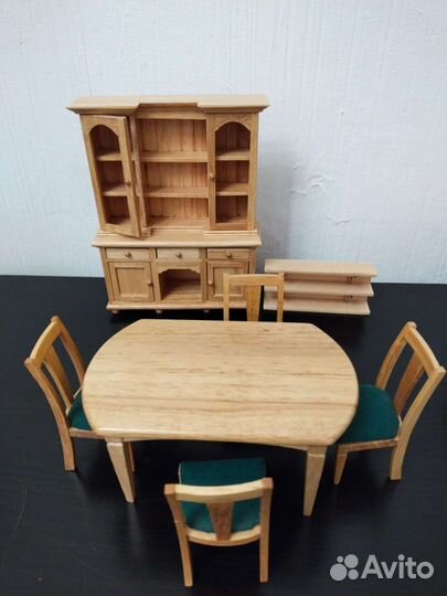 Мебель для кукольного домика деревянная