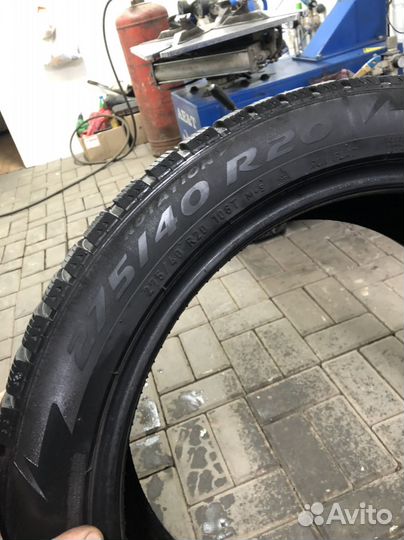 Pirelli Ice Zero 275/40 R20