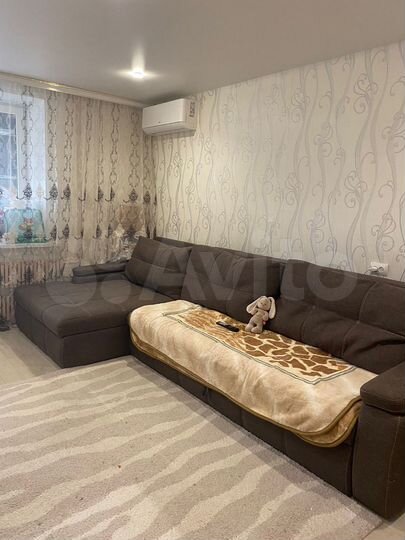 2-к. квартира, 53 м², 3/6 эт.