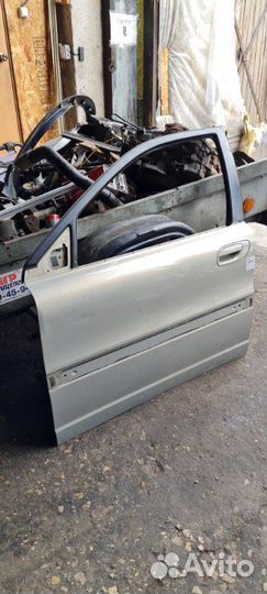 Дверь передняя левая Volvo S80 2003