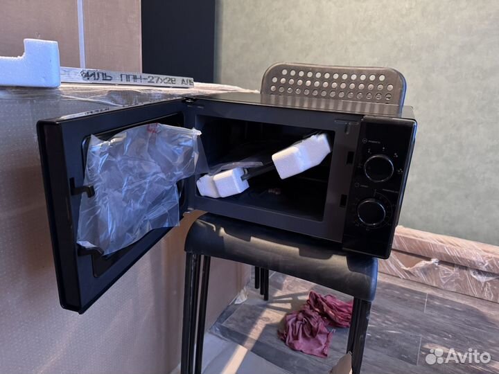 Микроволновая печь Binatone