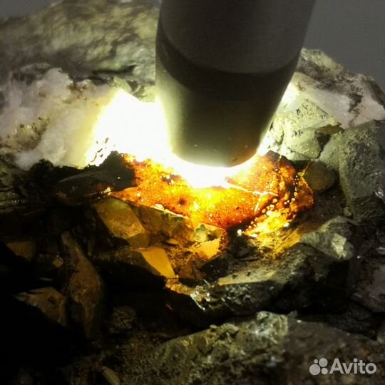 Кварц в марганцовистой рубашке