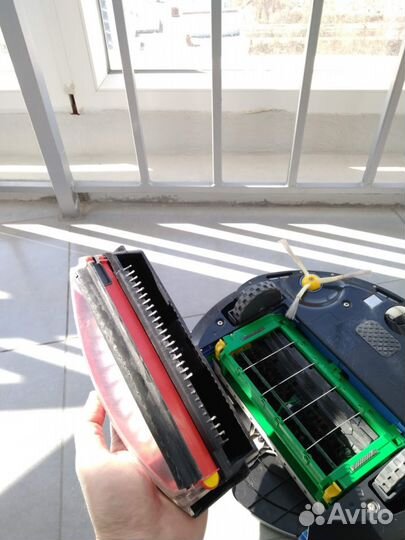 Робот пылесос IRobot Roomba 561