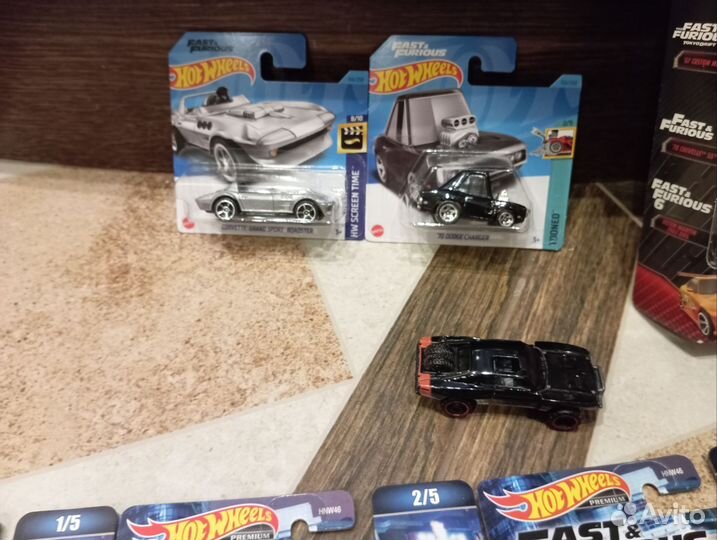 Сет Hot wheels и Jada 1/32