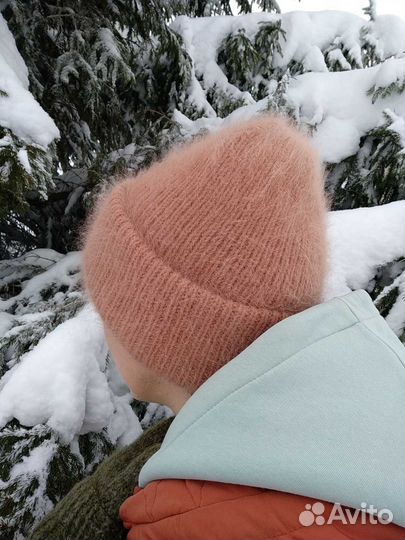 Шапка женская ангора ручная работа