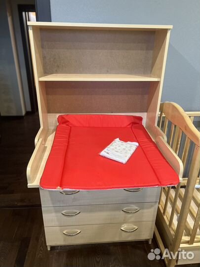 Пеленальный комод с полкой