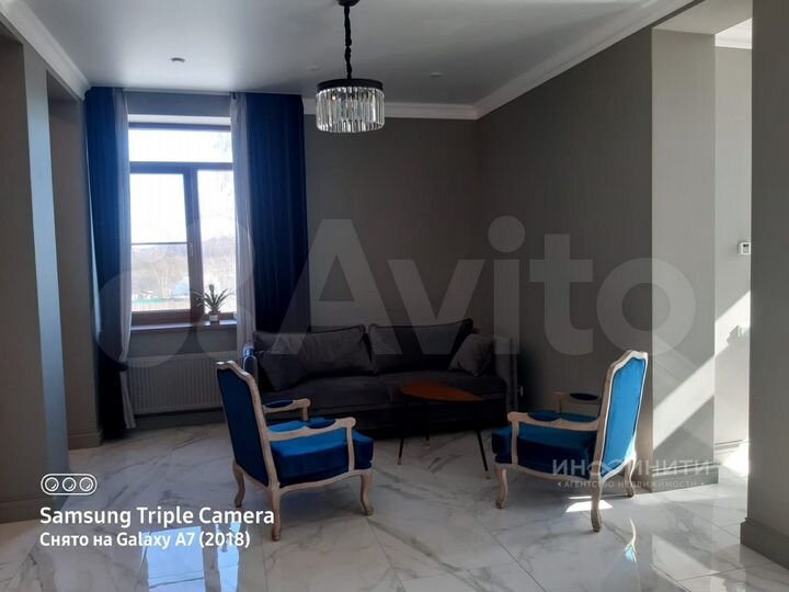 Коттедж 199 м² на участке 10,3 сот.