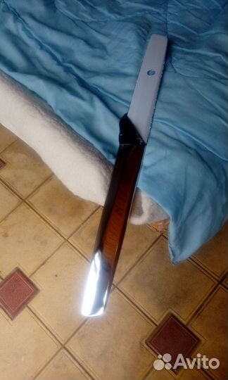 Молдинг хром на крышку багажника toyota corolla