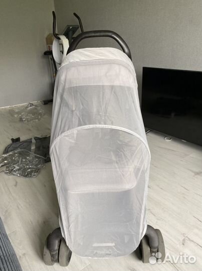 Коляска прогулочная nuna