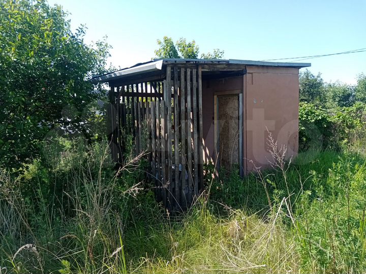 Дача 10 м² на участке 6 сот.