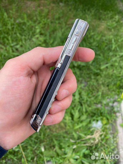 Vertu signature
