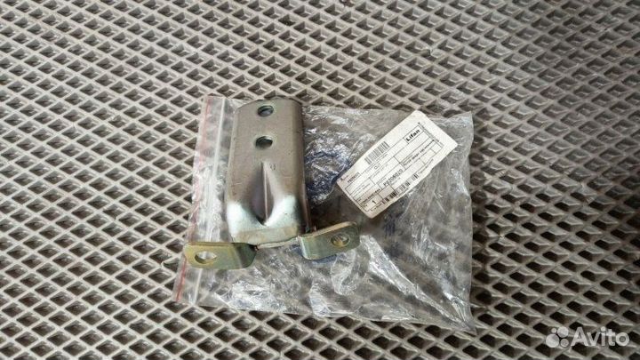 Петля двери задняя правая Lifan Myway 2016