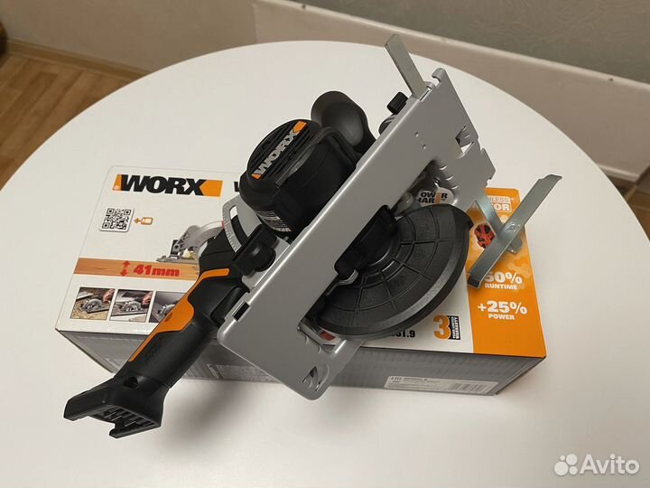 Аккумуляторная пила Worx WX531.9. Новый