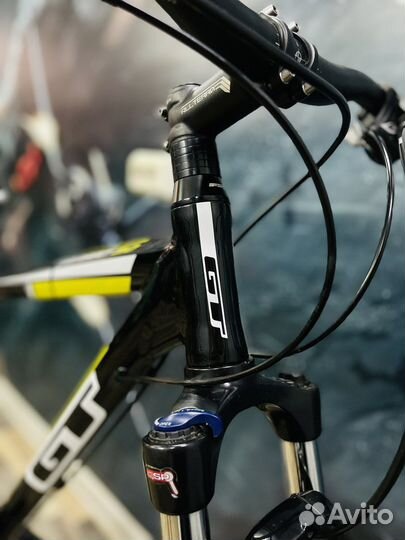 Велосипед GT Transeo 3.0