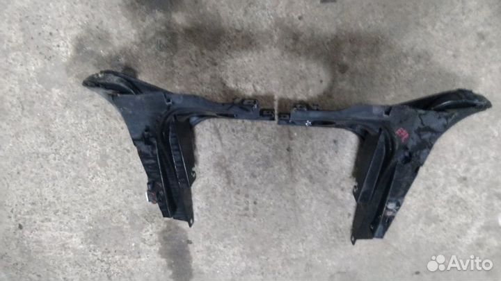 Кронштейн крепления фары Бмв х5 е70