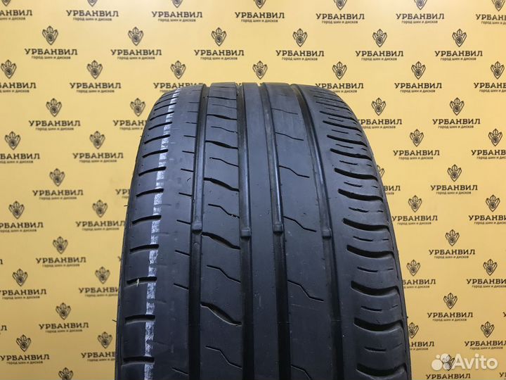 Royal Black Royal Performance 215/35 R18 84W