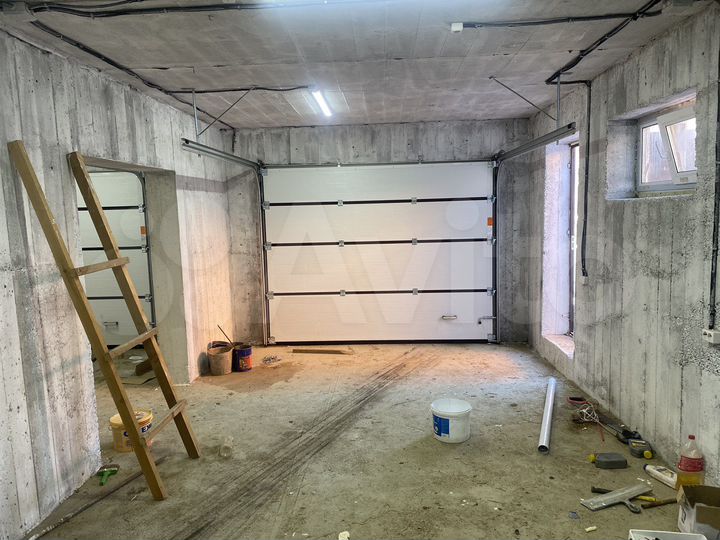 Коттедж 195 м² на участке 15 сот.