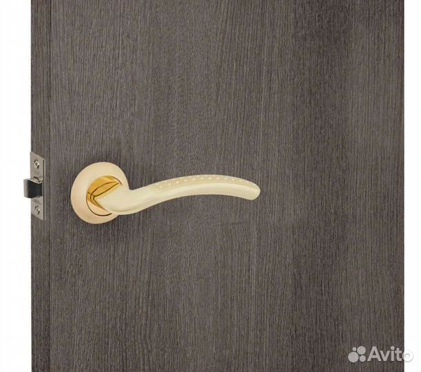 Дверная ручка