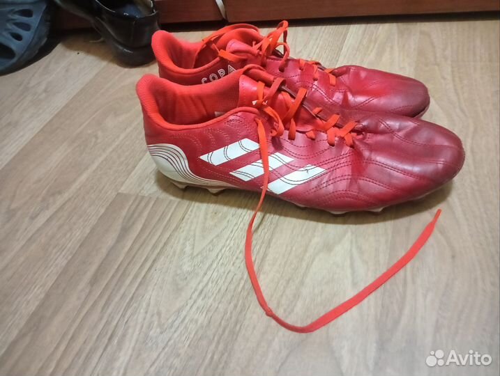Футбольные бутсы adidas copa