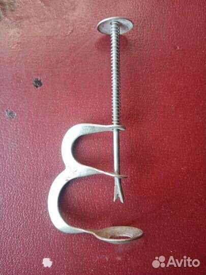 Топорик и прибор для удаления косточек