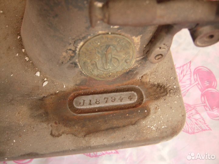 Швейная машинка Singer