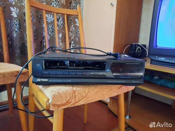 Видеомагнитофон дивидишник проигрыватель