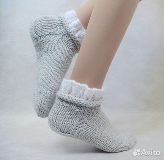 Носочки женские вязаные, ручная работа